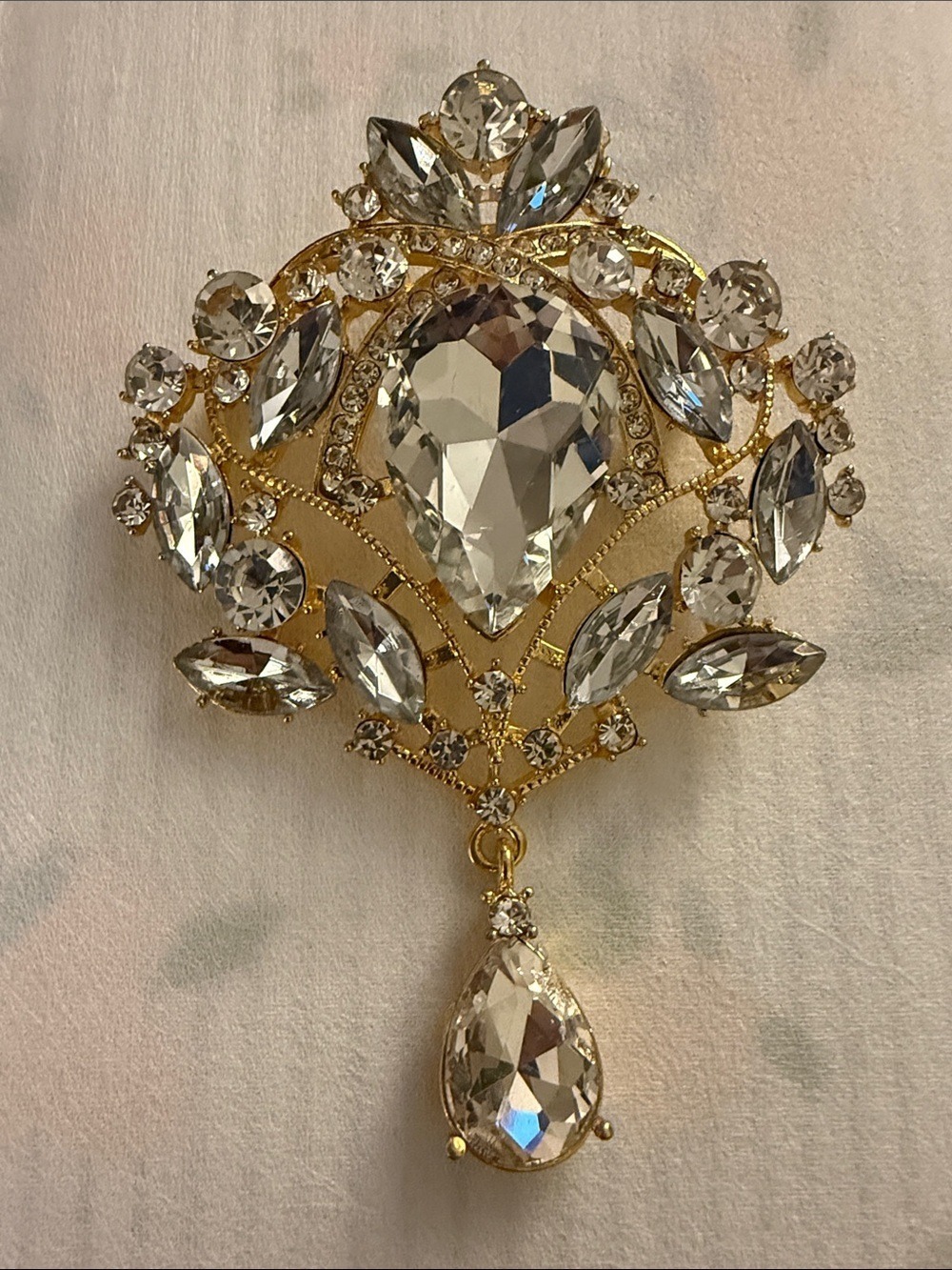 Gold Crystal Teardrop Pendant Brooch - Clear/Gold Women's Jewelry